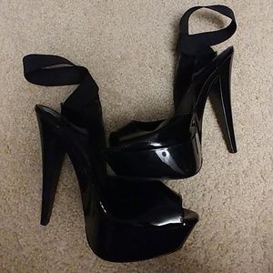 Jessica Simpson ankle wrap heels